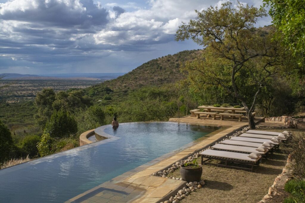 Cottar’s Bush Villa swimming pool with African Safari Excellence